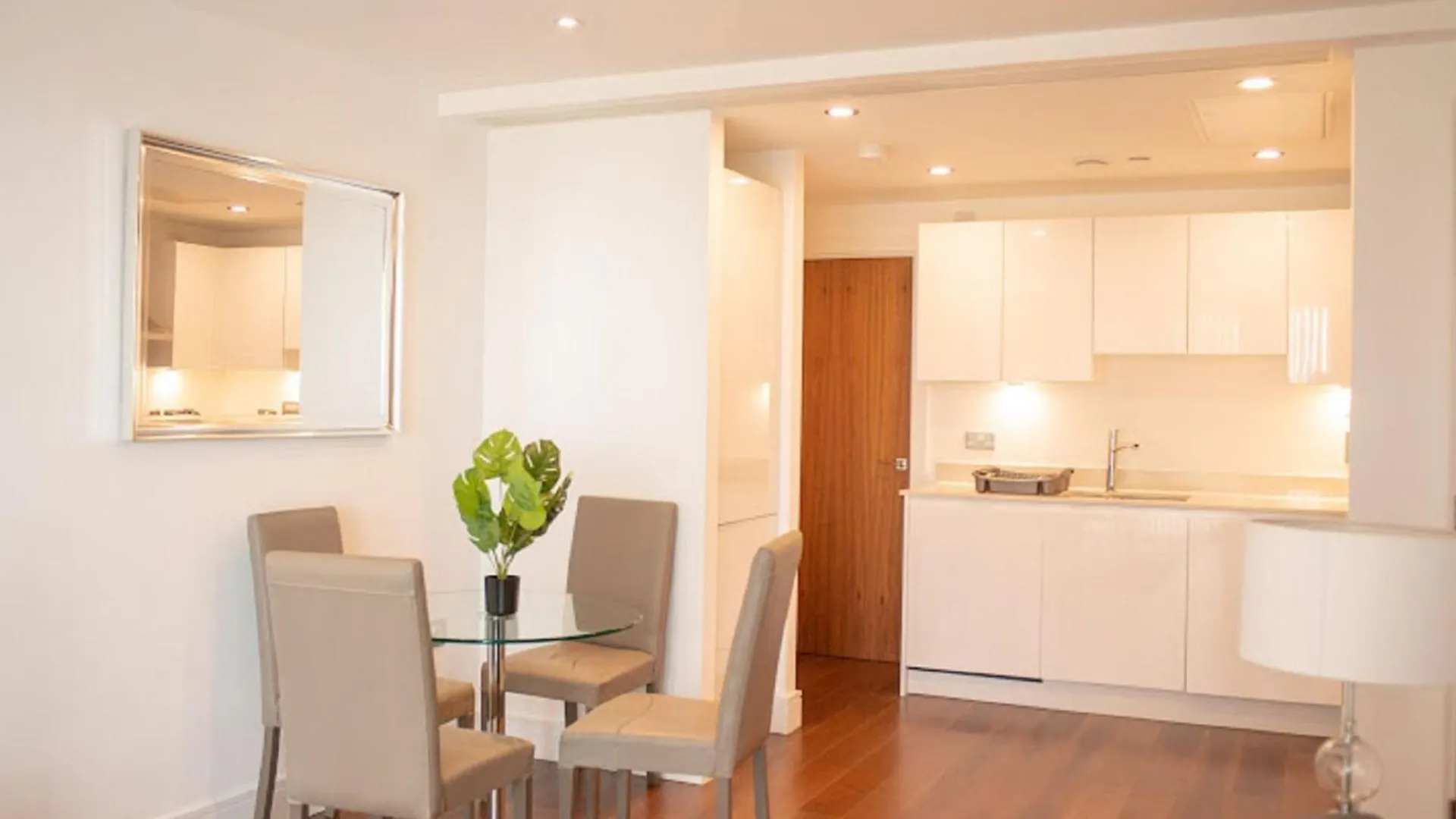 Apartment Lincoln Plaza By Interhome London